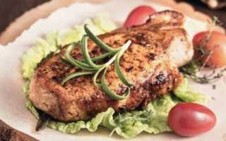 Вкусные и сочные стейки из свинины в духовке — рецепты